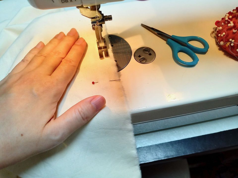 日傘で魅せる美しさと機能性の調和